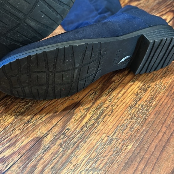Navy Blue Pull on Boots! - Picture 3 of 4